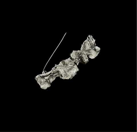 Brooch: Tepi Silver