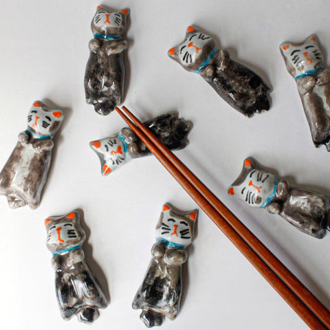 Misty chopstick holder