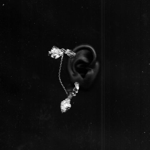 Earchain: Remuk Runtuh Silver