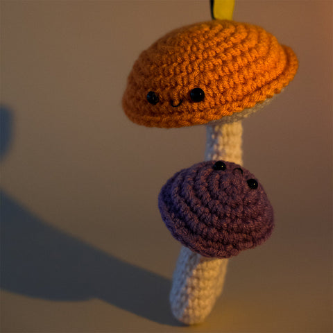 Toy "Mama-baby mushroom"