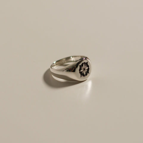 Custom signet ring - silver with engraving