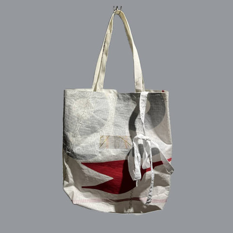 Sail tote red bird