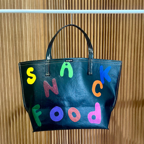 Snackfood x bungkus tote - black/rainbow