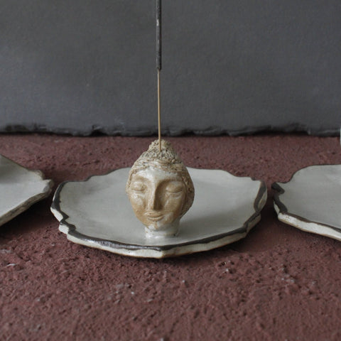 La Bonne Femme incense plate