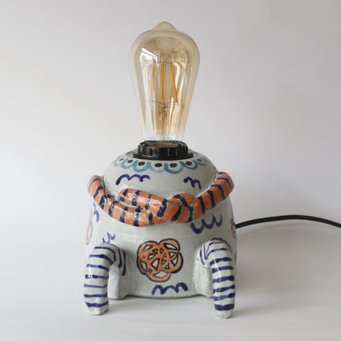 Sitting boy desk lamp